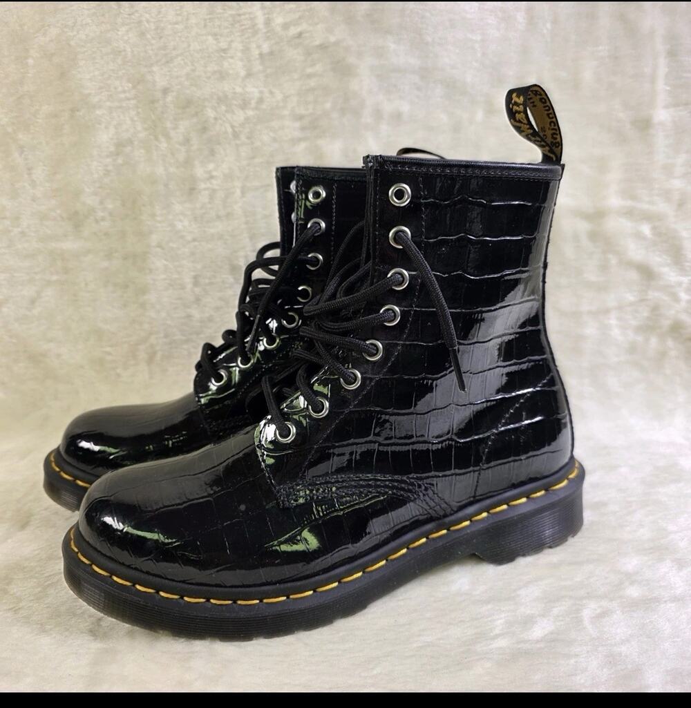 Dr. Martens 1460 W Patent Leather Croc Embossed Boots Black Women 8 NEW